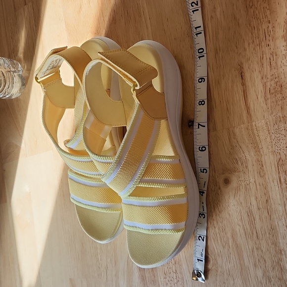 Clark's sandal - Picture 10 of 11